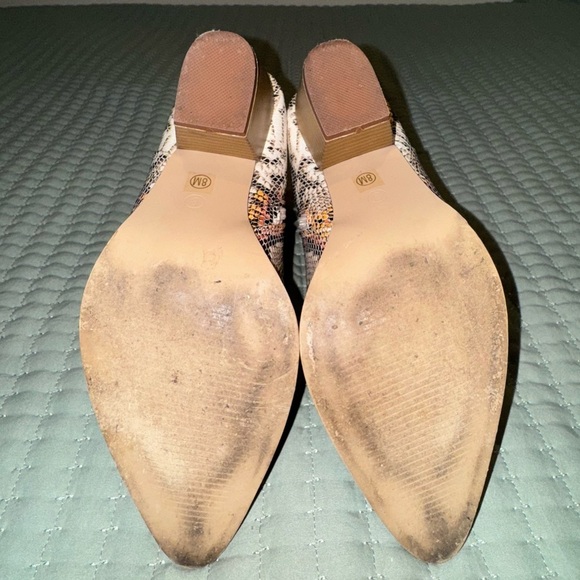 COCONUTS BY MATISSE Snake Print Heeled Booties Size 8M GUC - Picture 6 of 9